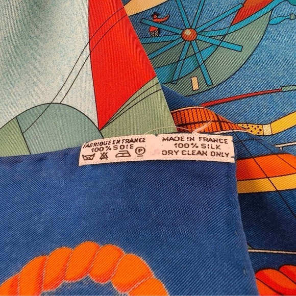 HERMES Les Folies Du Ciel Silk Scarf Carre 90 - Picture 15 of 17